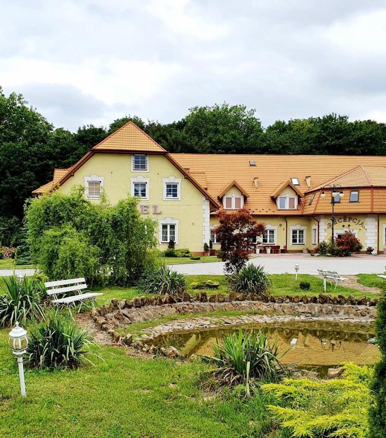 Willa Park Ostrowiec Świętokrzyski 외부 사진