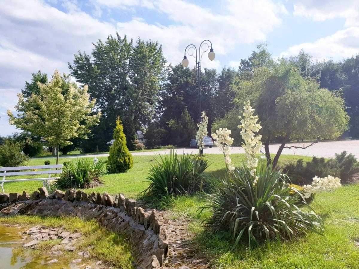 Willa Park Ostrowiec Świętokrzyski 외부 사진